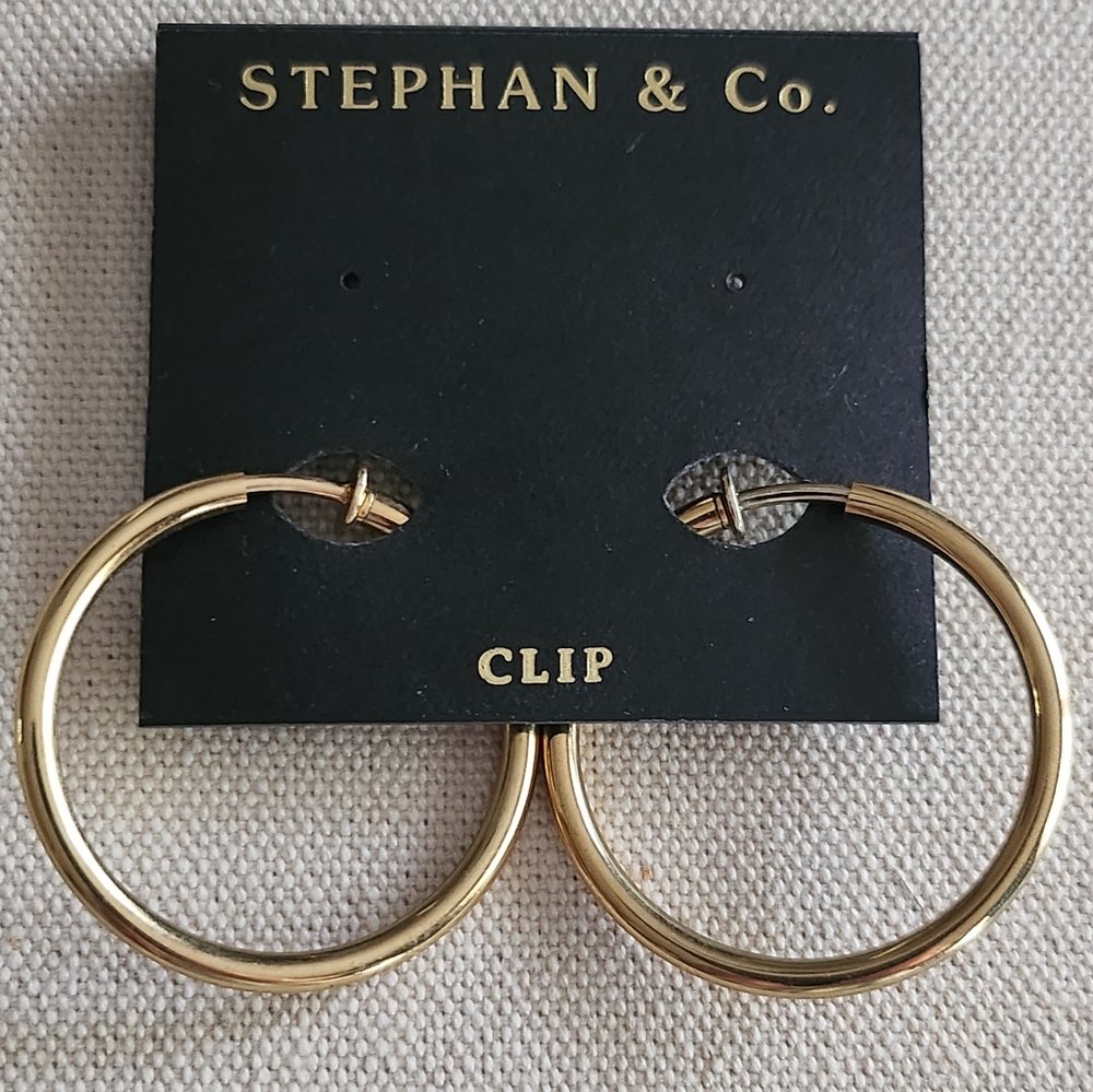 Stephan & Co Gold Tone Clip